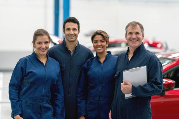 Team Mechanics at Sutton and Cheam Vehicle Repairers UK